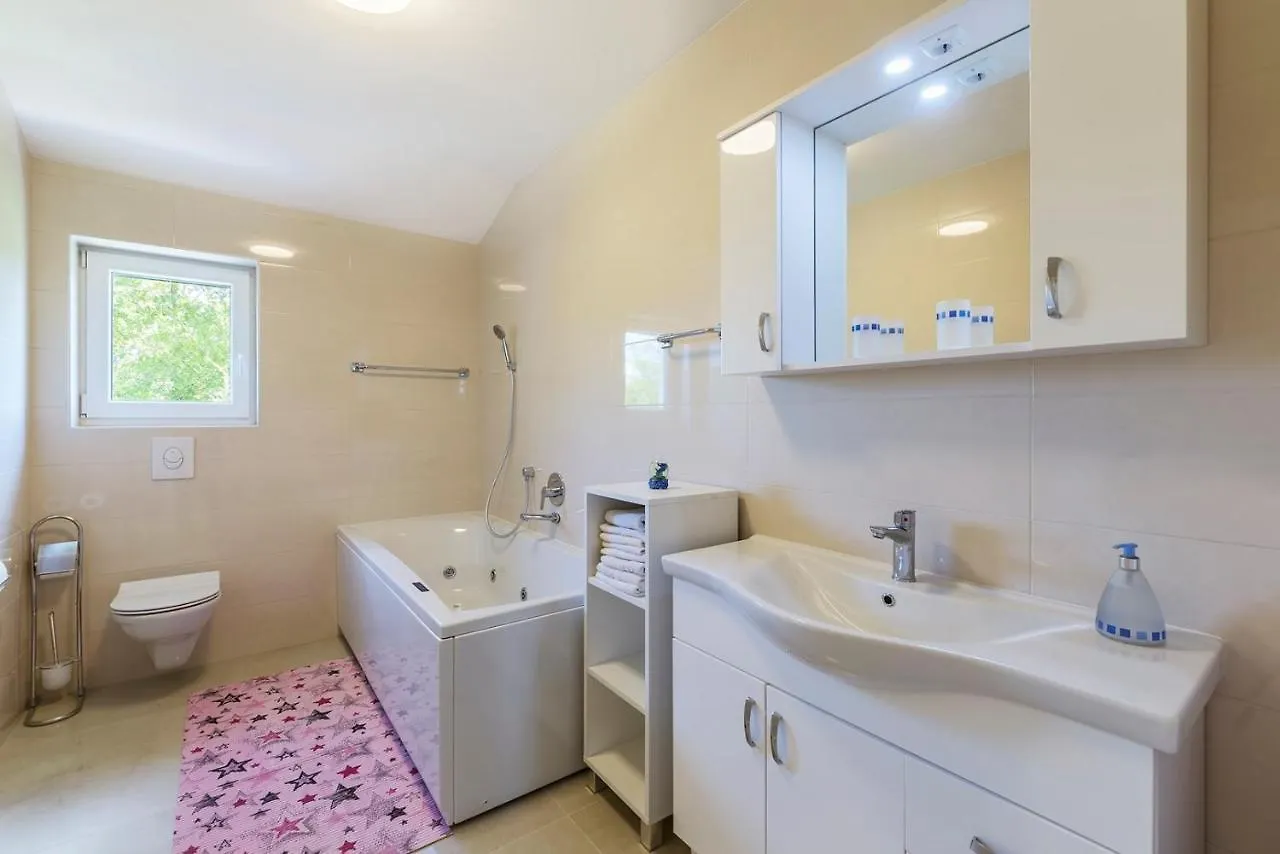 Villa Ana Labin  Labin (Istria)